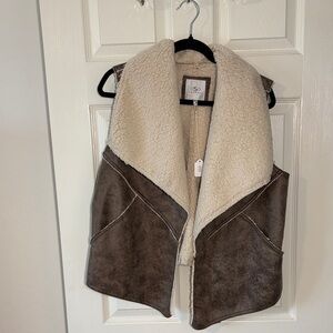 Cozy Sherpa-Lined Brown Faux Suede Vest